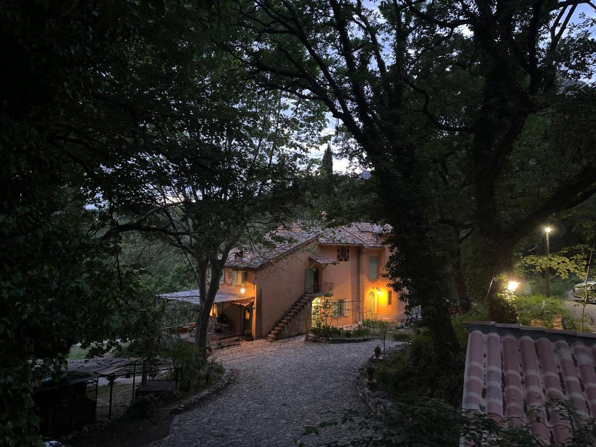 Domaine D'Angouire Hotel Moustiers-Sainte-Marie Exterior foto