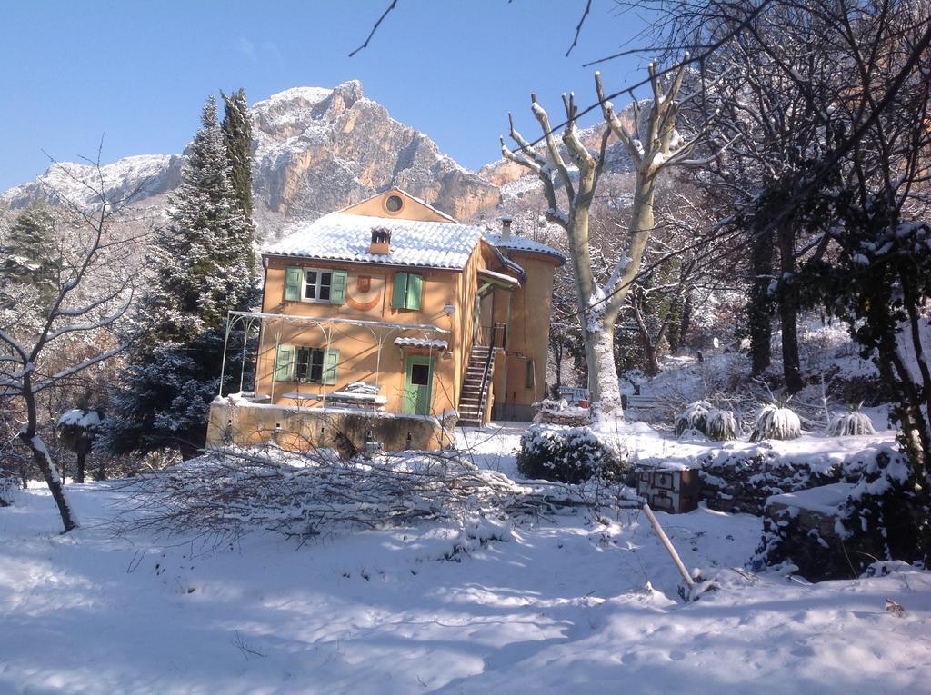Domaine D'Angouire Hotel Moustiers-Sainte-Marie Exterior foto