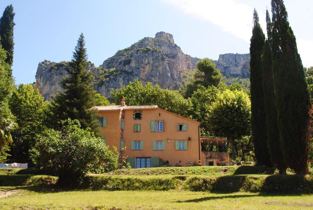 Domaine D'Angouire Hotel Moustiers-Sainte-Marie Exterior foto