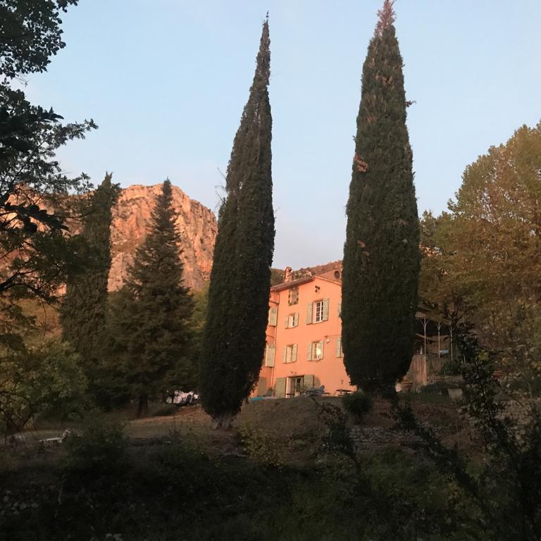 Domaine D'Angouire Hotel Moustiers-Sainte-Marie Exterior foto